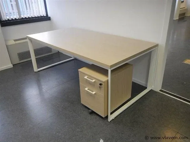 Directiebureau gdb met ladenblok - afbeelding 4 van  5