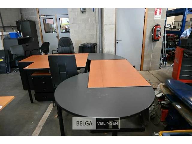 Directiebureel - l-vormig - inclusief 2 bureelstoelen, 1 dossierkast en 1 ladekast - afbeelding 2 van  5