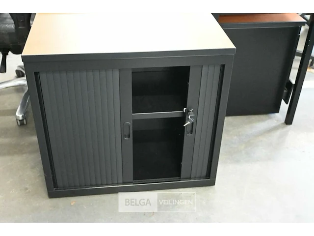 Directiebureel - l-vormig - inclusief 2 bureelstoelen, 1 dossierkast en 1 ladekast - afbeelding 4 van  5