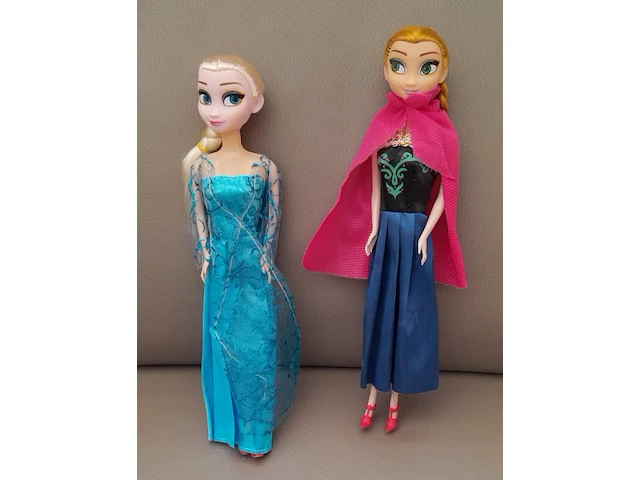 Disney frozen poppen anna en elsa - afbeelding 1 van  3