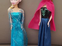 Disney frozen poppen anna en elsa - afbeelding 1 van  3