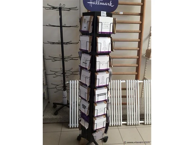 Dispenser hallmark met inhoud - afbeelding 1 van  4