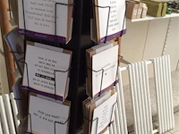 Dispenser hallmark met inhoud - afbeelding 2 van  4