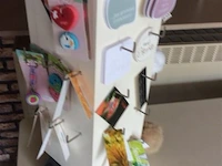 Dispenser met diverse sleutelhangers +…. - afbeelding 2 van  3