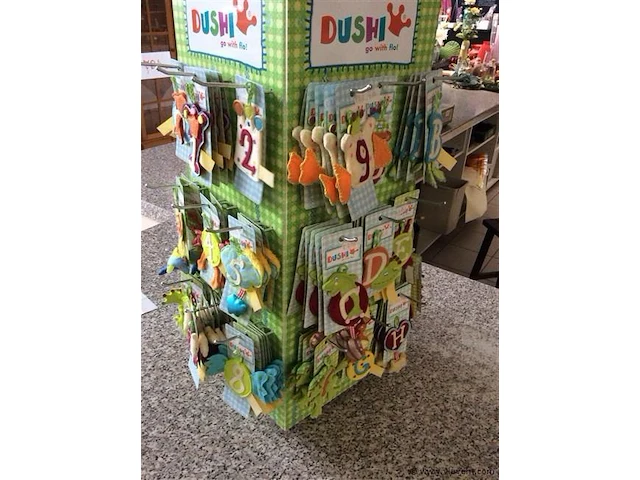 Dispenser met letters dushi - afbeelding 2 van  3
