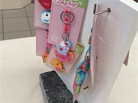 Dispenser met sleutelhangers - afbeelding 2 van  2