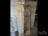 Display met 6 niveaus en 1 bamboeladder