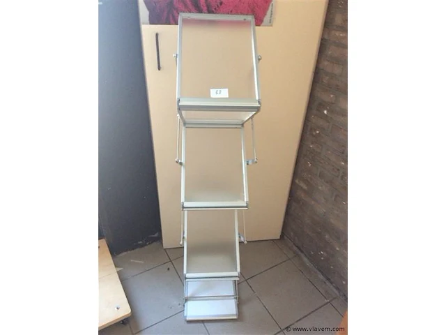 Display - afbeelding 1 van  2