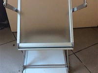 Display - afbeelding 2 van  2