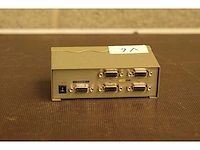 Distri. vga smartview 1in 4out - afbeelding 2 van  2