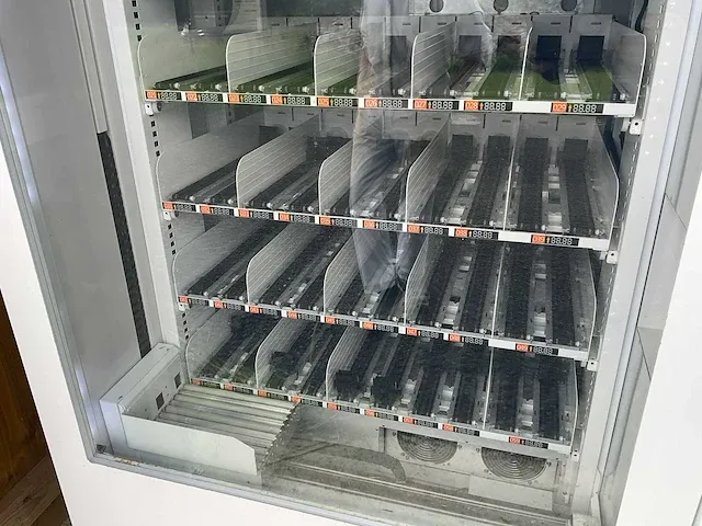 Distrib ecofrais verkoopautomaat - afbeelding 14 van  23