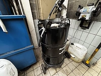 Div. aangebroken olievaten incl. verr. karren - afbeelding 2 van  12