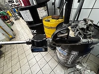 Div. aangebroken olievaten incl. verr. karren - afbeelding 11 van  12