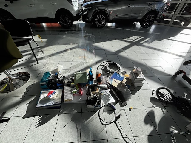 Div. bureau materiaal - afbeelding 1 van  9