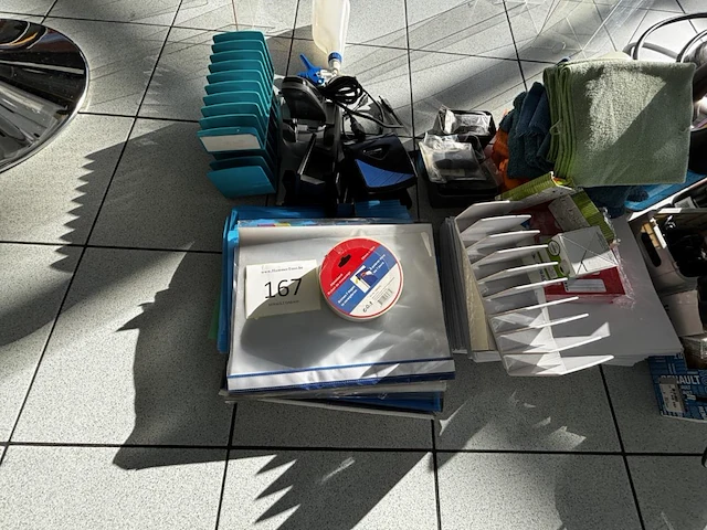 Div. bureau materiaal - afbeelding 2 van  9