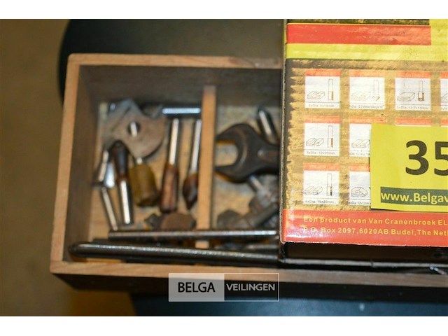 Div hout frezen - afbeelding 2 van  3