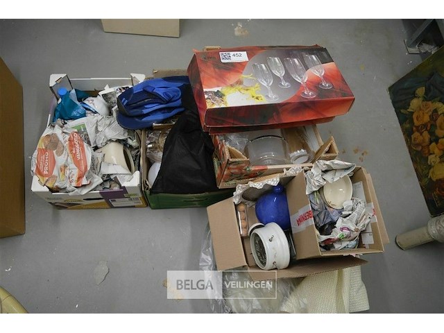 Div huishoudmaterialen - afbeelding 1 van  4