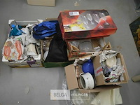 Div huishoudmaterialen - afbeelding 1 van  4