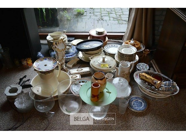 Div servies - afbeelding 1 van  7