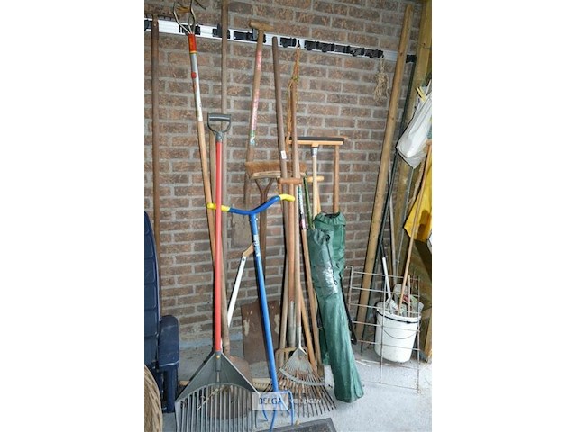 Div tuinmateriaal - afbeelding 1 van  6