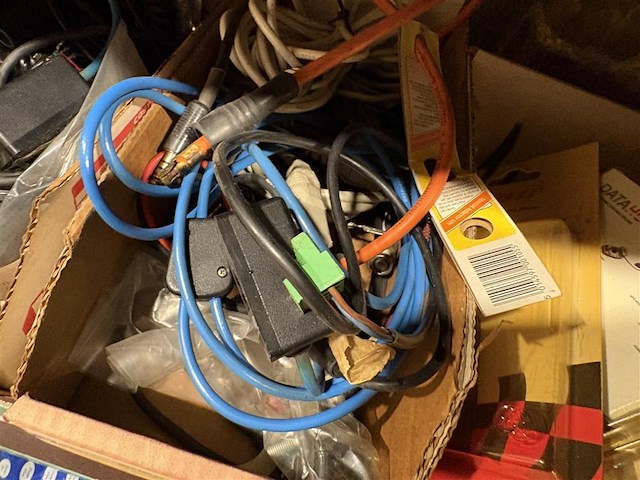 Divers communicatiemateriaal - afbeelding 1 van  3