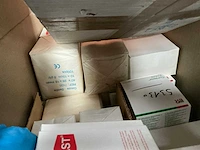 Divers ehbo materiaal - afbeelding 6 van  8