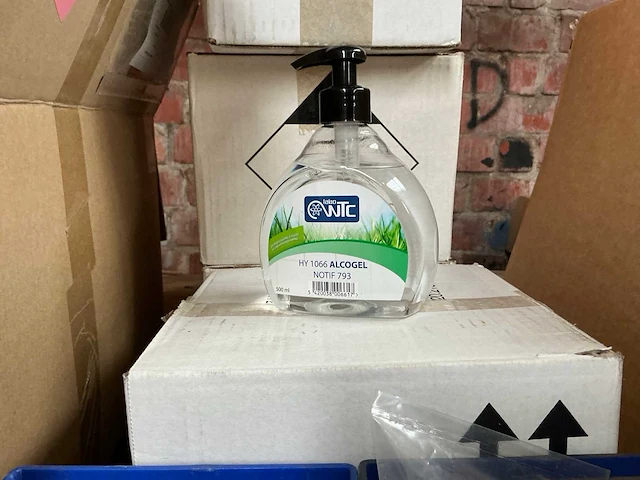 Divers ehbo materiaal - afbeelding 7 van  8