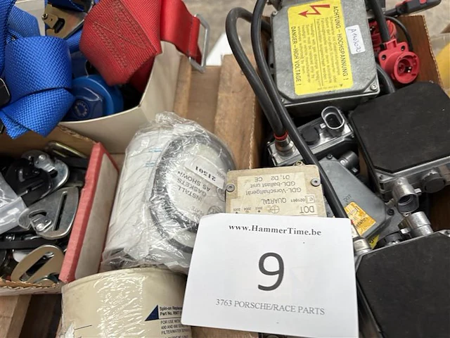 Divers elektrisch materiaal - afbeelding 1 van  3