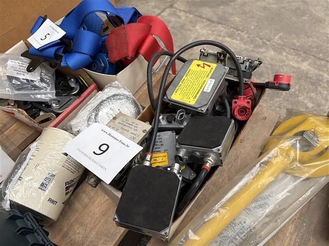 Divers elektrisch materiaal - afbeelding 2 van  3