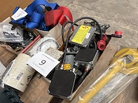 Divers elektrisch materiaal - afbeelding 2 van  3
