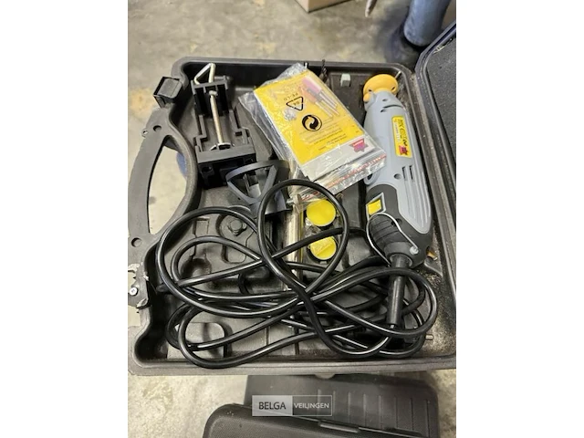 Divers handgereedschap - afbeelding 2 van  7