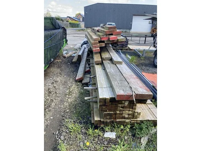 Divers hout - afbeelding 4 van  7