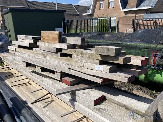 Divers hout - afbeelding 6 van  7