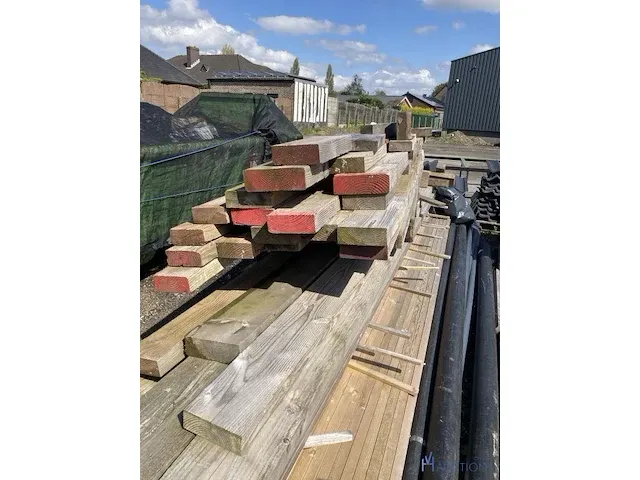 Divers hout - afbeelding 7 van  7