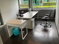Divers kantoormeubilair - afbeelding 1 van  12