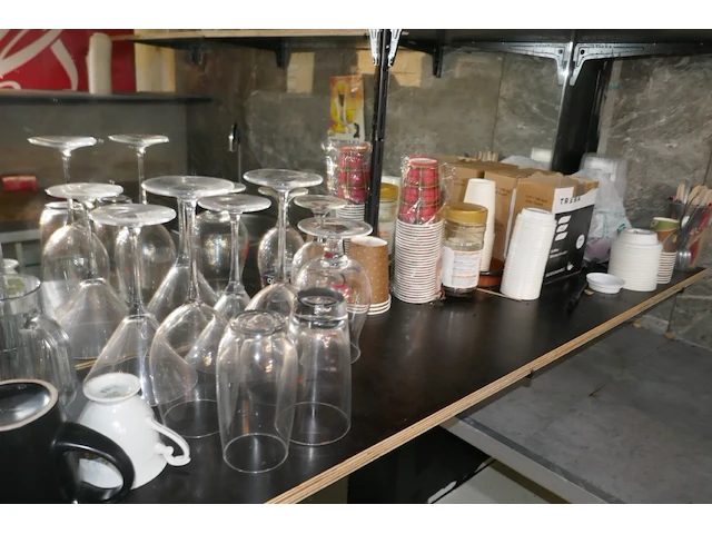 Divers keukenmateriaal - afbeelding 8 van  9