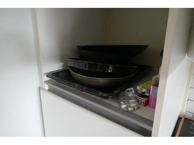 Divers keukenmateriaal - afbeelding 2 van  12