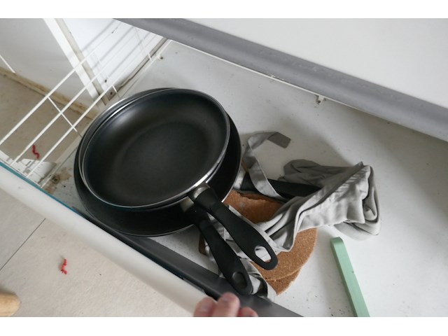 Divers keukenmateriaal - afbeelding 11 van  12