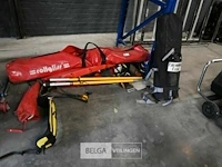 Divers klim- en reddingsmateriaal - afbeelding 1 van  4