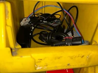 Divers materiaal en toebehoren - afbeelding 5 van  5