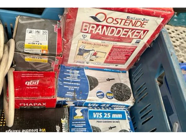 Divers materiaal - afbeelding 5 van  6