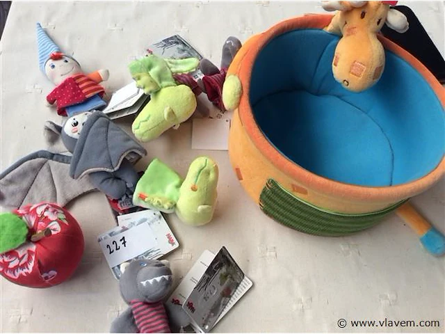 Divers oa vingerpopjes - afbeelding 1 van  3