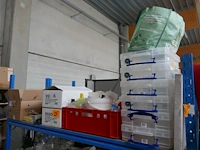 Divers poetsmateriaal en dergelijken - afbeelding 1 van  8