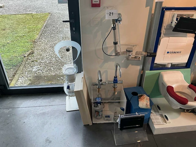 Divers sanitair - afbeelding 4 van  12