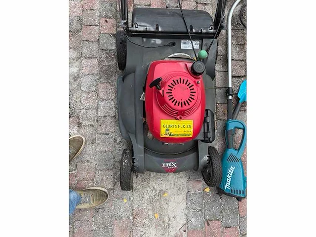 Divers tuingereedschap - tuin bewatering - afbeelding 2 van  10