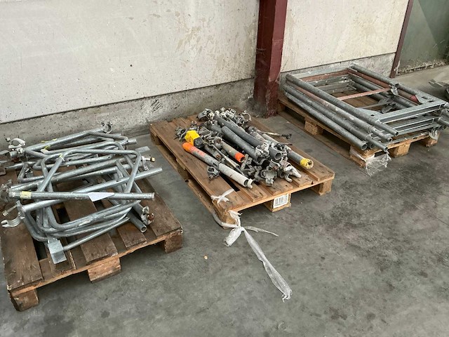 Divers voor steigerstelling - afbeelding 1 van  5