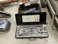 Divers werkmateriaal - afbeelding 3 van  7