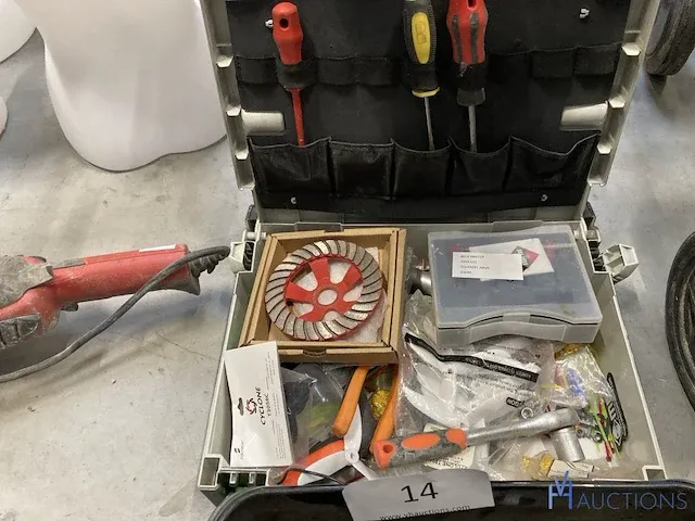 Divers werkmateriaal - afbeelding 4 van  7