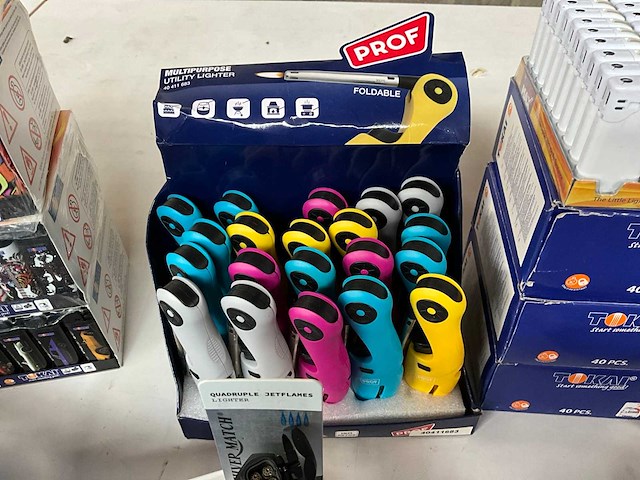 Diverse aanstekers - afbeelding 7 van  13