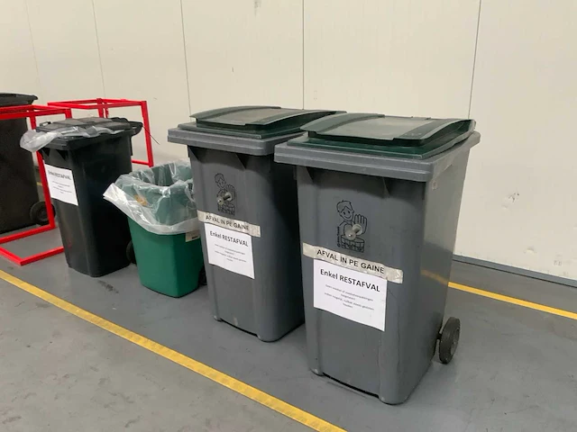 Diverse afvalcontainers (6x) - afbeelding 2 van  5